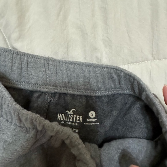 Hollister wide leg sweatpants - Picture 3 of 3